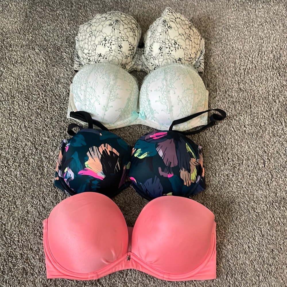 Bundle of 4 Victoria’s Secret Strapless Bras, 32DD